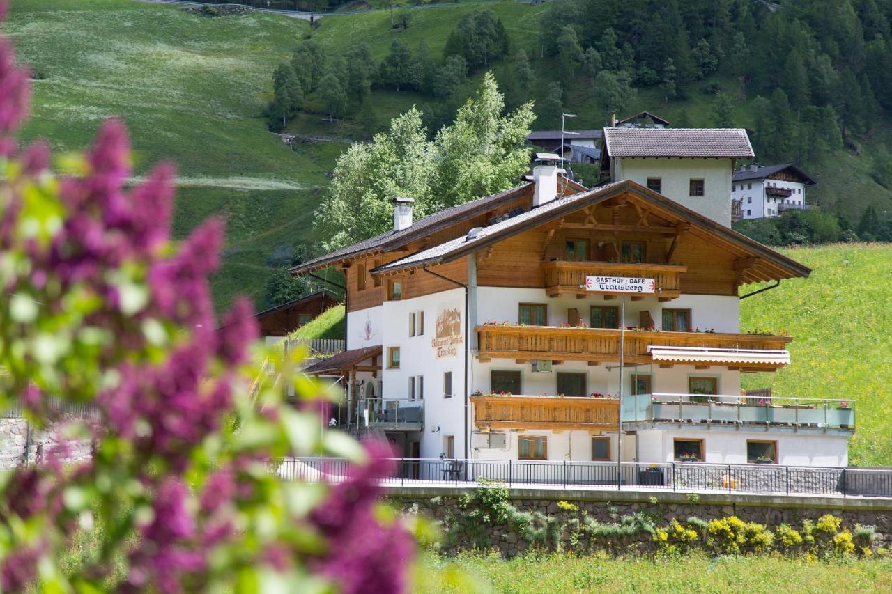 Gasthof Trausberg Corvara in Passiria Екстер'єр фото