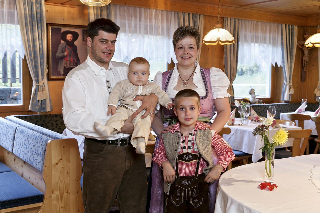 Gasthof Trausberg Corvara in Passiria Екстер'єр фото