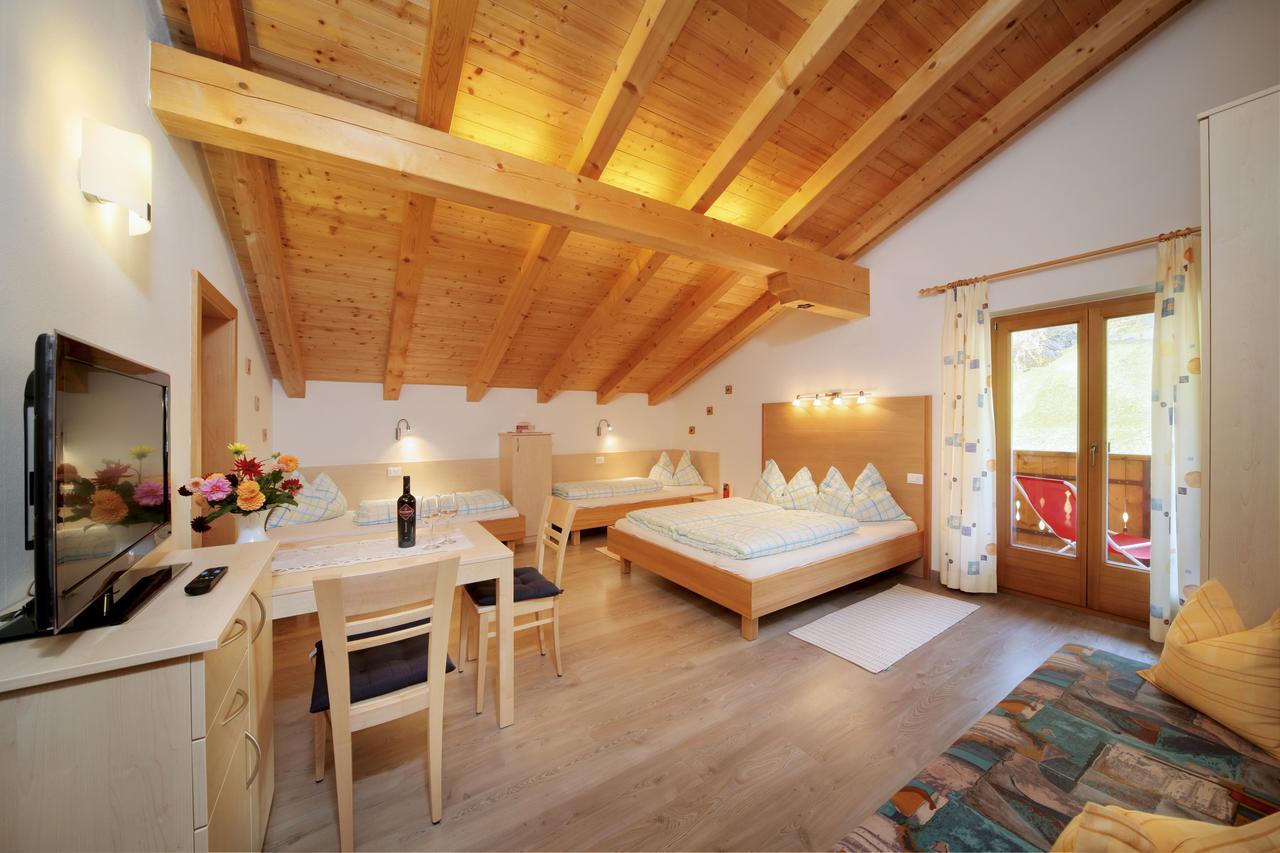 Gasthof Trausberg Corvara in Passiria Екстер'єр фото